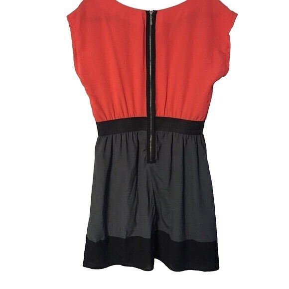 BeBop Woman's Color Block‎ Dress With Elastic Waist Band Size Large - Picture 2 of 8